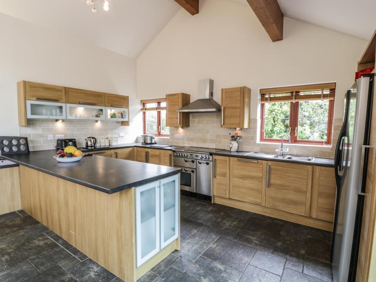 Manaros Cottage アベルダロン エクステリア 写真